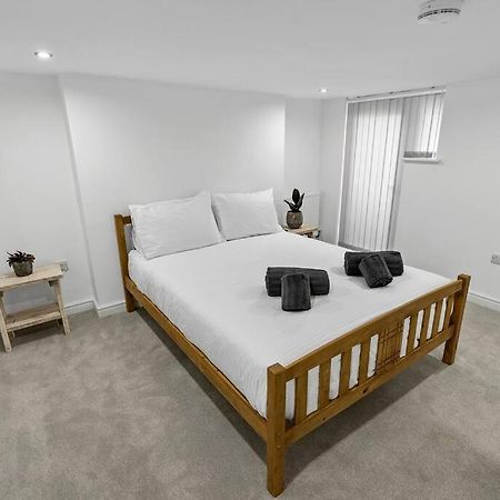 Newly Refurbed, Central Apartment With Free Parking And Hot Tub Lytham St Annes Ngoại thất bức ảnh