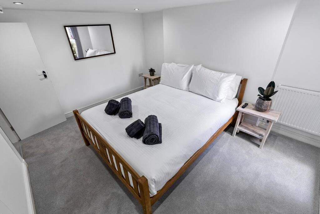 Newly Refurbed, Central Apartment With Free Parking And Hot Tub Lytham St Annes Ngoại thất bức ảnh